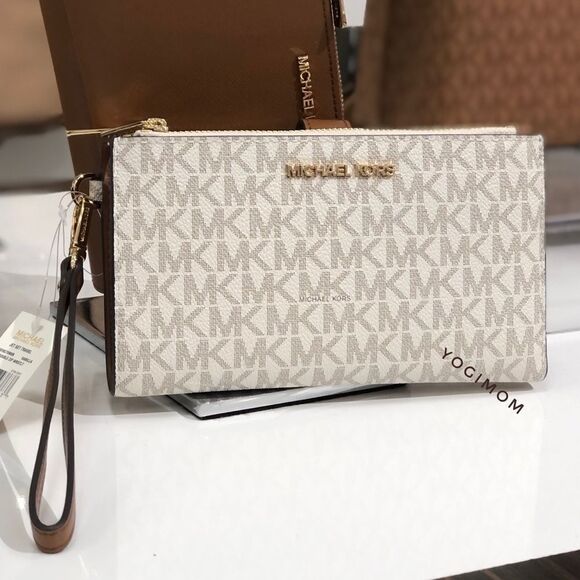 MICHAEL KORS Wallet Wristlet Smart Cel phone Purse